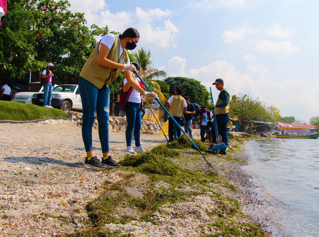 Mega jornada de limpieza en el marco del Día Nacional del Lago de